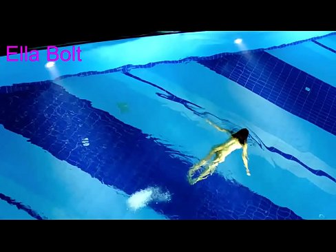 ❤️ No puc parar de mirar-la, jove rossa presa nedant nua a la piscina del complex ELLA BOLT ️❌ Porno dur al ca.xlxxporno.ru
